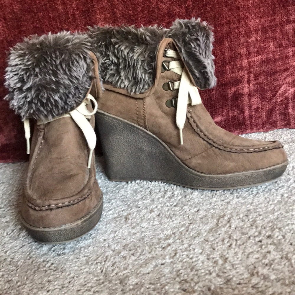 Fall/ Winter Wedge Heel Boots 9.5